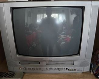 Vintage w/ DVD & VCR player works 15"