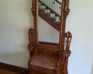 Exceptional Victorian (Eastlake) hall tree in original condiditon