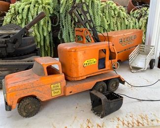 Tonka State Hi-Way Dept Orange Truck with Crane