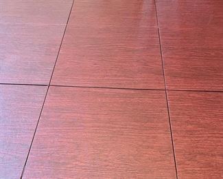 2_____$1,795
Mahogany double pedestal table 68Lx44Wx30T with 3 leaves 16""EACH"		
Henkell & Harris 2 Armchairs & 4 chairs mahogany 