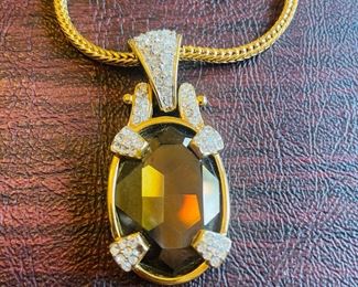 _____$70 	
Swarovski vintage necklace faceted stone on gold plated cable chain with box	