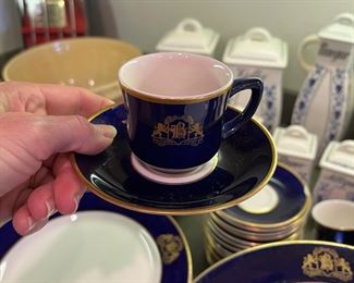 Baker Hotel (Mineral Wells, Texas) set of China from the 1920's made by Syracuse - Cobalt Blue 128 pieces - gold border. $1000 for the set 