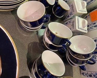 Baker Hotel (Mineral Wells, Texas) set of China from the 1920's made by Syracuse - Cobalt Blue 128 pieces - gold border. $1000 for the set 