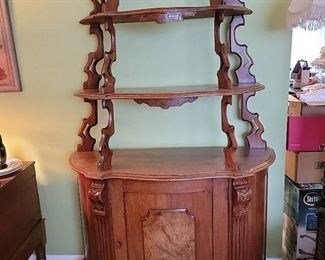 https://bit.ly/C2C04302023
FANTASTIC Antique & Collectible Estate Auction. All selling in an online estate auction ending on April 30th at 7pm, click the link to view the auction catalog, click "Quick Bid" on any lot in the auction and follow the prompts to register and bid to win!