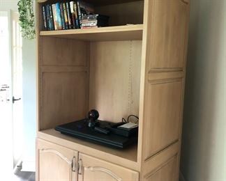 ENTERTAINMENT CENTER