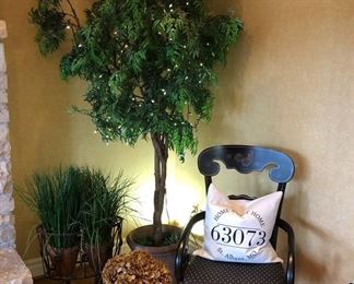 LIGHTED TREE AND DECOR