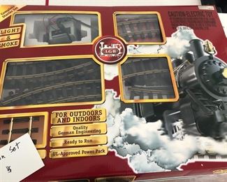 TRAIN SET