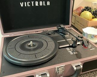 RECORD PLAYER