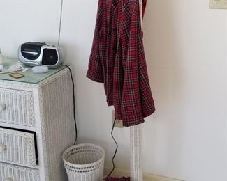 White wicker coat rack