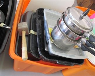 Baking pans and cookware