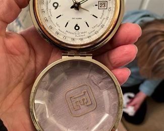 Vintage Elgin Bradley wind-up travel alarm clock