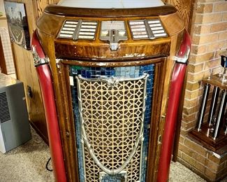 1947 Seeburg 147 Trash Can jukebox