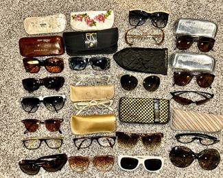 Nice selection of vintage sunglasses!