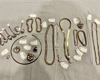 Amazing selection of beautiful solid gold jewelry!