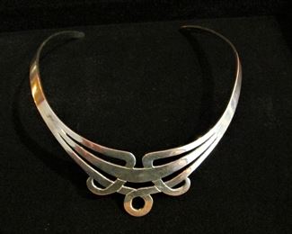 Striking Taxco silver necklace