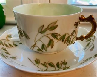 Several Collectable Cups & Saucers