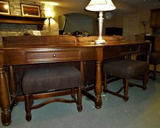 Flexsteel Curved Sofa Table with Stools