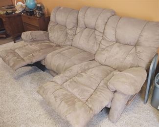 Laz Z Boy Sofa Recliner Excellent Condition