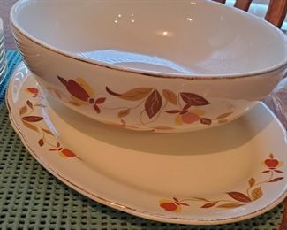 HALL'S Superior Dish Set