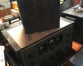 Hammerlund short wave radio with matching speaker!