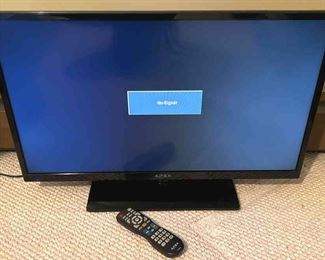 LED Apex TV W Remote  Works