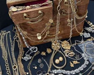 Vintage Gold Silver Toned Jewelry W Wooden Jewelry Box