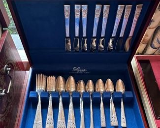 Vintage 1936 - Oneida Community Silverplate "Coronation" Grille Viande (51 pieces)