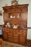 Matching Hutch for all your treaures!