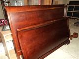 Queen size Sleigh bed