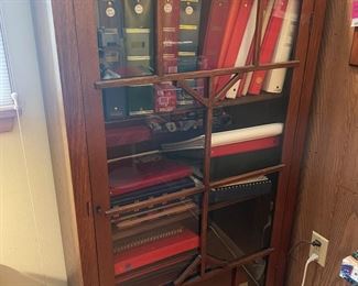 Fabulous oak book case/cabinet - $110.00