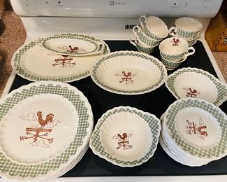Vernon Kilns Rooster Weathervane Dish Set - $40.00