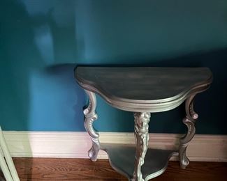 matching silver base