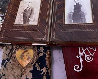 great vict photo albums w alot of photos in each book