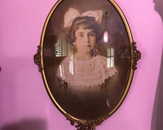 bubble glass frame w/photo