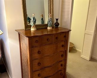 Antique oak serpentine chest of drawers 
