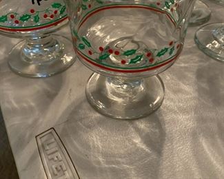 #67	Arby vintage dessert glasses set 7 holy pattern 	 $20.00 			
#68	Arby vintage stem glasses  square bottom set of 9 	 $25.00 			
#69	Arby vintage stem glasses round bottom set of 15 	 $40.00 			
