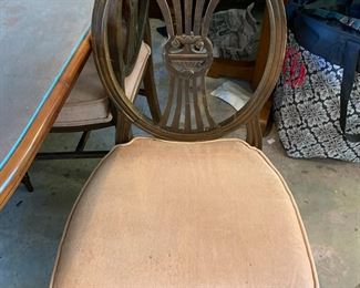 #113 set of 4 chair $40