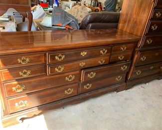 #164	7 drawer dresser 64x19x32	 $125.00 			
