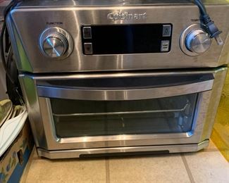 #168	16x15x14 Cuisinart toaster oven 	 $25.00 			
