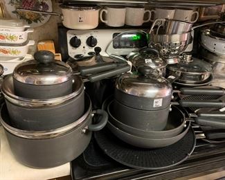 #171	11 piece set of cookware from Circulon	 $40.00 			
