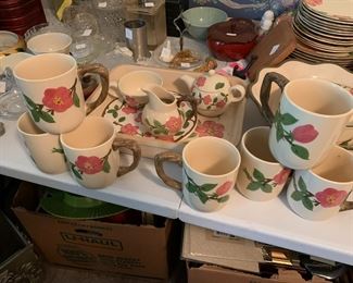 #190	 Franciscan dessert Rose newer pieces 12 pieces, casserole, 7 coffee cups, 1 tea cup creamer small tea pot and plate	 $45.00 			

