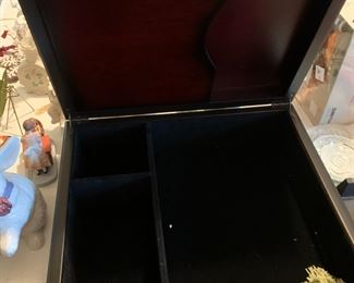 #191	wooden box for stationary with a key 12x15x5	 $20.00 			
