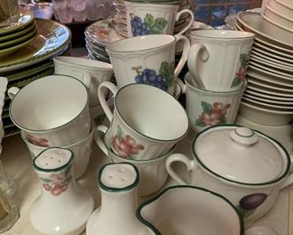 #193	epoch brand fruit rim 33 pieces 	 $60.00 			
