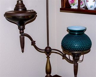 VINTAGE TABLE LAMP