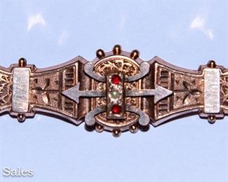 VICTORIAN BROOCHES