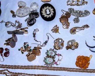 Vintage Jewelry