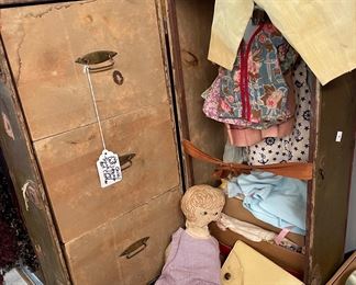 Vintage Steamer Doll Trunk with Hand made doll clothes and other miscellaneous items .............