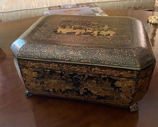 Chinoiserie Black Lacquered Box with Gilt Design. Early 19th century.