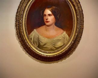 Oil portrait on canvas of a Northern Lady.
Oval gilt frame. Mid 19th century.