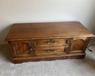 Lane cedar chest